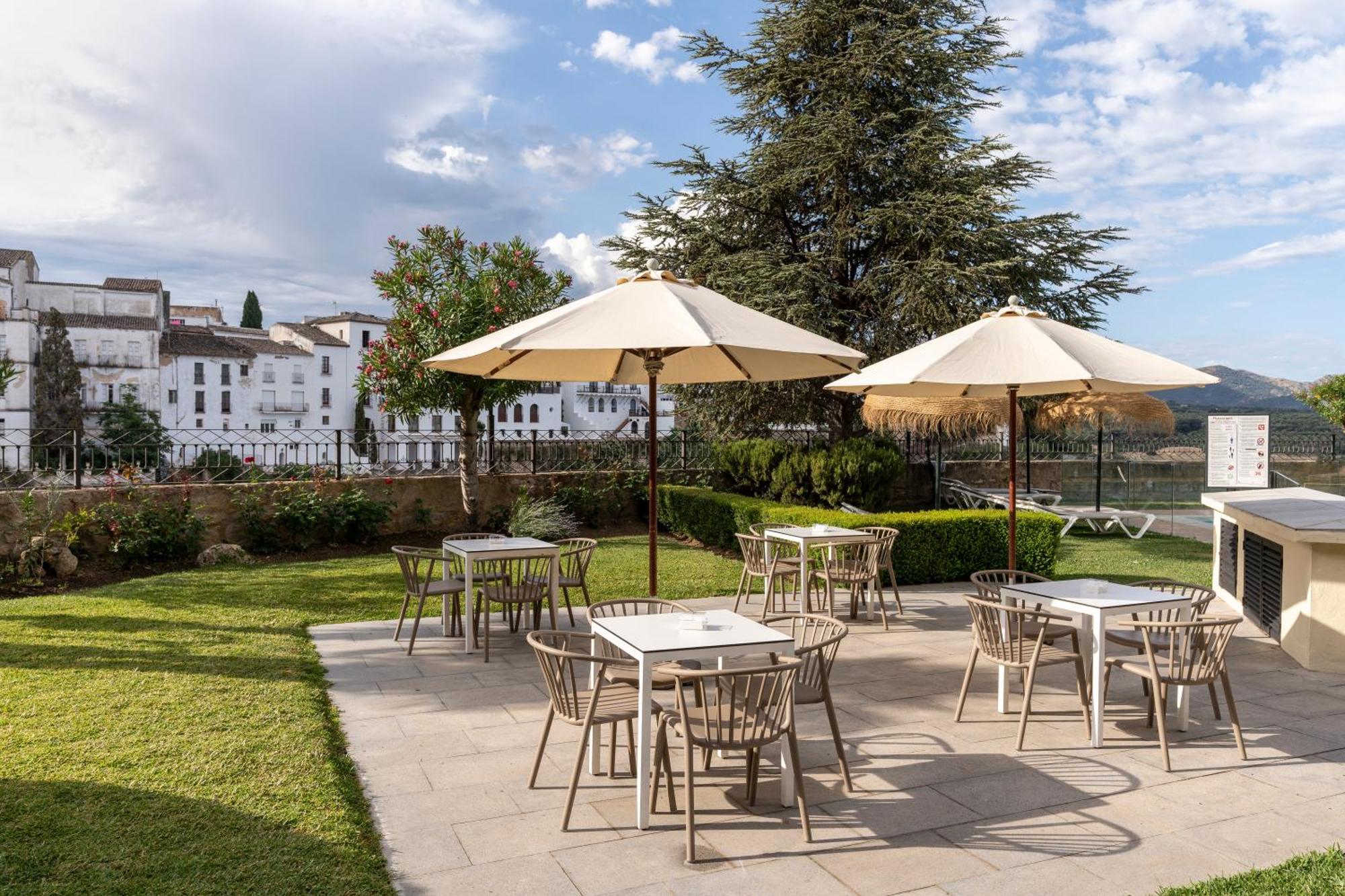 Parador De Ronda Exterior foto